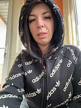 Snapshot of Almmaxxxx chatting on March 21, 2026, 5:19 am Almmaxxxx online show from March 21, 2026, 5:19 am