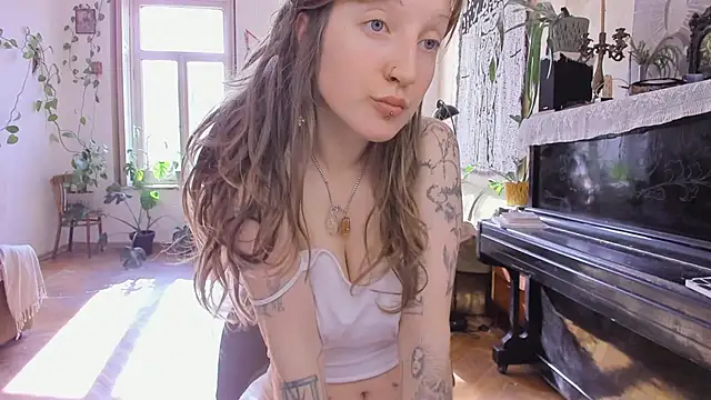 Miranda2 0 online show from February 12, 2026, 8:03 am