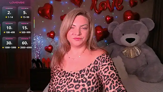 KristiOwen online show from June 17, 2026, 9:03 pm
