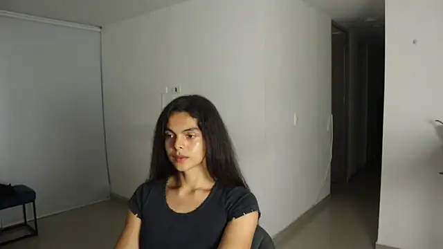  Vahos  online show from March 21, 2025, 11:45 pm