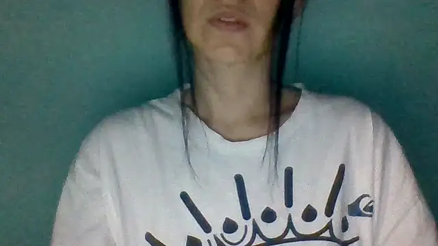 chicacastilla online show from July 23, 2026, 9:17 am