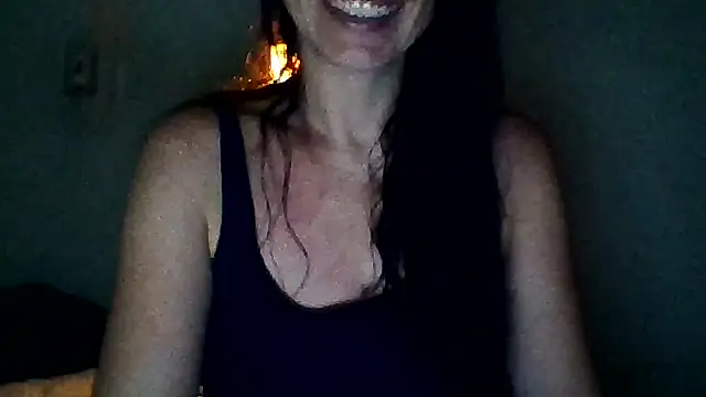 chicacastilla online show from October 11, 2025, 8:04 am