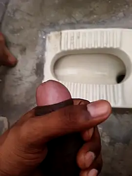 akm a online show from March 25, 2026, 5:07 am