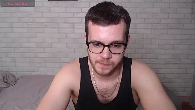 Alexxx horny online show from May 10, 2026, 7:16 pm