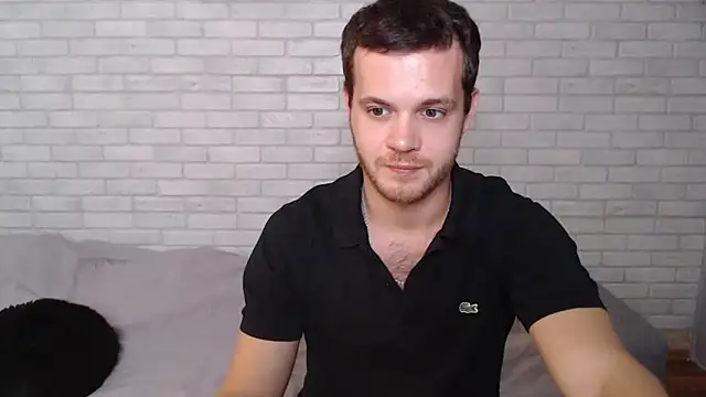 Alexxx horny online show from October 5, 2025, 1:57 pm