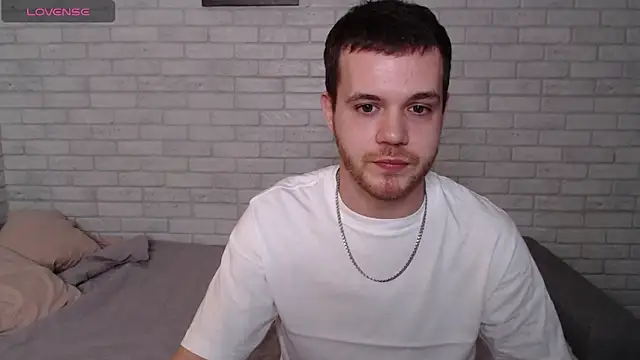 Alexxx horny online show from March 28, 2026, 3:57 pm