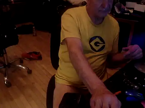 hollywood808 online show from October 15, 2025, 1:15 am