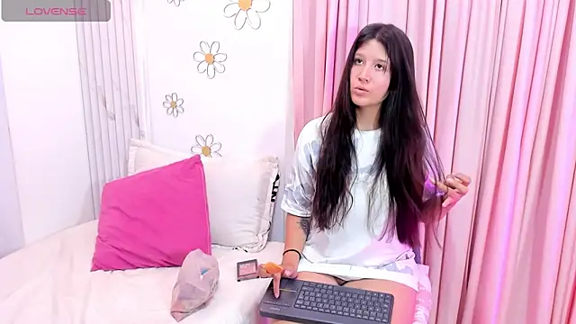 Dulce andrea   online show from February 13, 2026, 4:07 pm