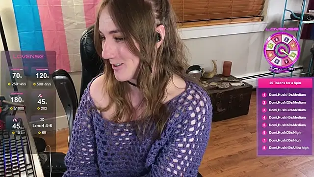 Snapshot of luluvaladon chatting on March 16, 2026, 5:44 am luluvaladon online show from March 16, 2026, 5:44 am