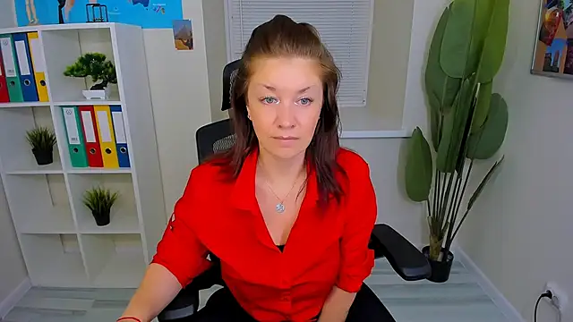 AnaMills online show from October 10, 2025, 10:05 am