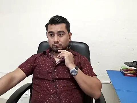 youmanhorny online show from June 29, 2026, 5:01 pm
