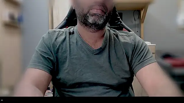  x rated  online show from February 19, 2026, 9:17 am