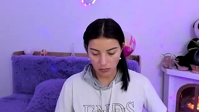 Arenne rouse online show from February 28, 2025, 8:39 pm