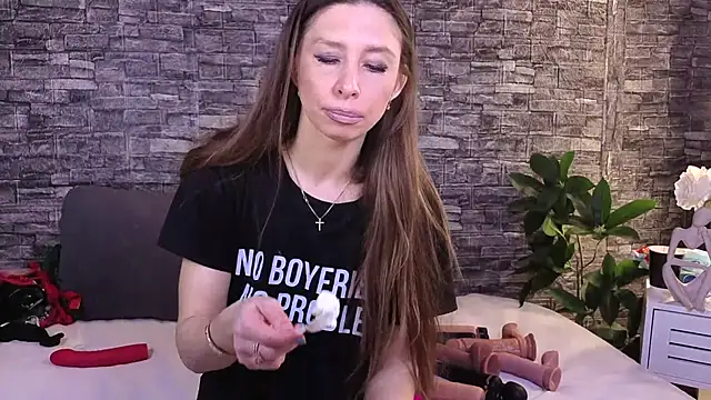 Snapshot of JennyPisik chatting on March 9, 2026, 9:46 am JennyPisik online show from March 9, 2026, 9:46 am