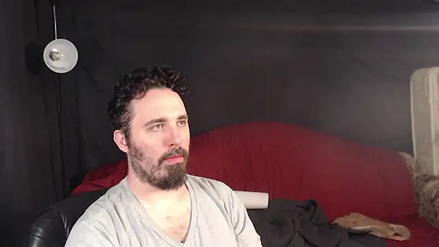 Metalstud online show from March 12, 2025, 1:03 am