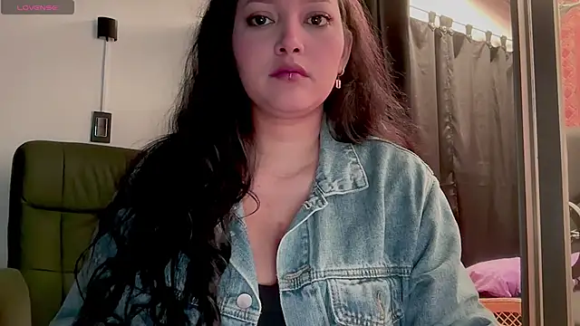 MarcellaGriffin online show from June 8, 2026, 1:00 pm
