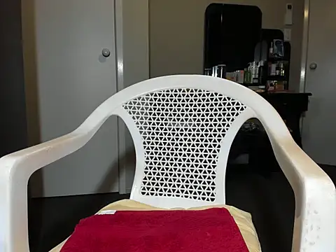 Angelchezcka online show from November 22, 2025, 12:48 pm