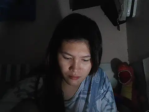 leamorena online show from December 18, 2025, 5:50 pm