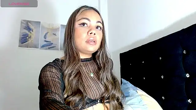 Snapshot of Kylie_loveee chatting on March 30, 2026, 11:50 pm Kylie loveee online show from March 30, 2026, 11:50 pm