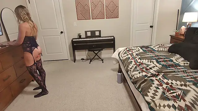 xxyourgirlblair online show from October 7, 2025, 5:41 am