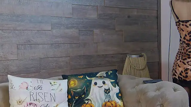 SiennaShapiro online show from October 24, 2025, 7:51 am