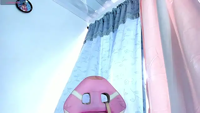 briitany hot online show from October 8, 2025, 6:41 pm