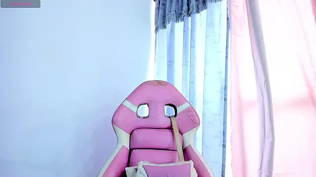 briitany hot online show from October 6, 2025, 7:47 pm