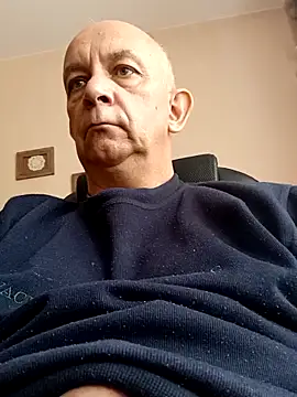 Snapshot of bigcock_marusz chatting on May 12, 2026, 12:33 pm bigcock marusz online show from May 12, 2026, 12:33 pm