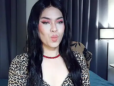 Snapshot of MistressLuna1 chatting on July 17, 2026, 11:57 pm MistressLuna1 online show from July 17, 2026, 11:57 pm