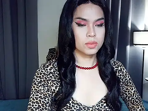 Snapshot of MistressLuna1 chatting on July 15, 2026, 5:42 pm MistressLuna1 online show from July 15, 2026, 5:42 pm