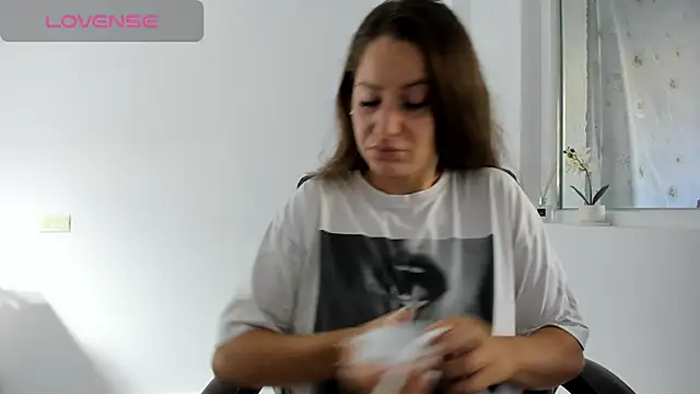 DiamondKay online show from September 19, 2025, 6:28 am