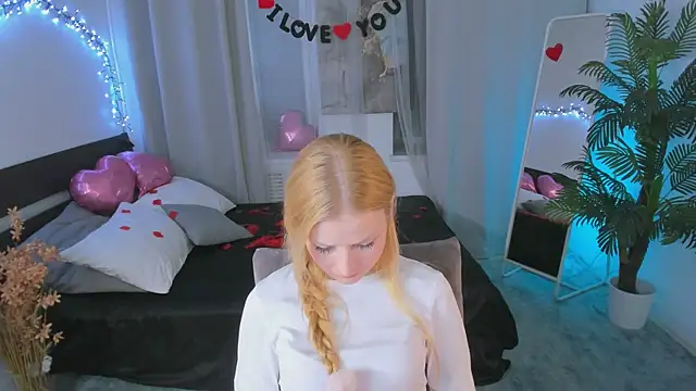 Laly Peach online show from February 17, 2025, 7:23 pm