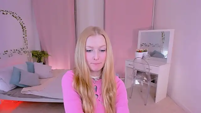 Laly Peach online show from March 14, 2025, 7:23 pm