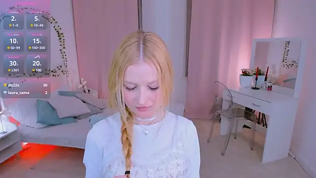 Laly Peach online show from February 11, 2025, 2:35 pm