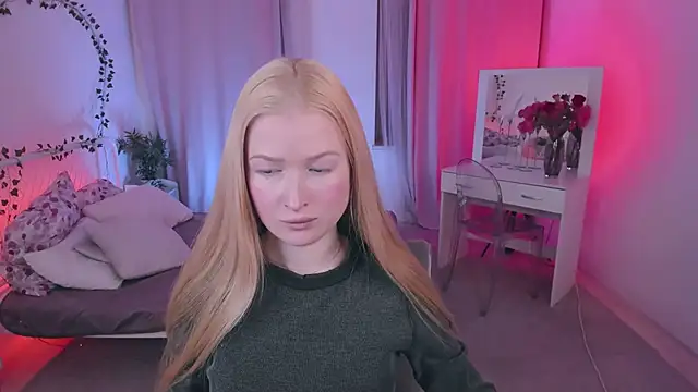 Laly Peach online show from February 9, 2026, 7:17 am