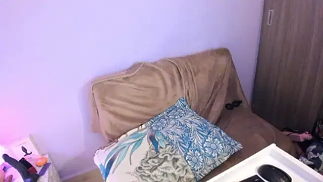 K a t i a  online show from February 1, 2026, 4:11 am