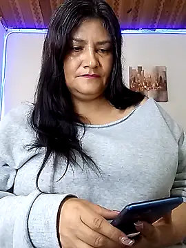 salomexlove 20 online show from April 23, 2026, 1:24 pm