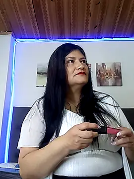 salomexlove 20 online show from April 22, 2026, 12:56 pm
