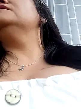 salomexlove 20 online show from March 4, 2026, 12:57 pm