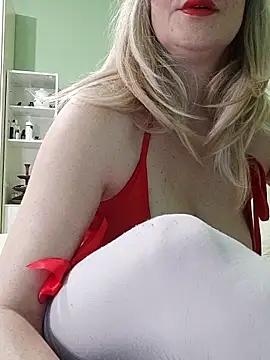 Vivian115 online show from June 9, 2026, 8:32 pm