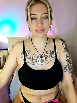 Snapshot of Fuck-Gina chatting on April 17, 2026, 10:01 pm Fuck-Gina online show from April 17, 2026, 10:01 pm