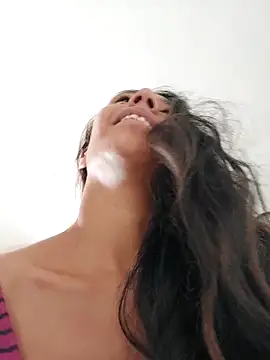 Luna-Natural online show from March 6, 2026, 3:51 pm