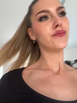 Snapshot of nicole_98 chatting on March 8, 2026, 3:48 pm nicole 98 online show from March 8, 2026, 3:48 pm