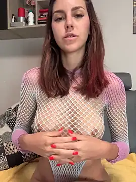 nicole 98 online show from May 5, 2026, 3:15 pm