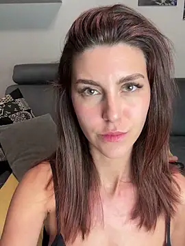 nicole 98 online show from April 29, 2026, 8:04 pm