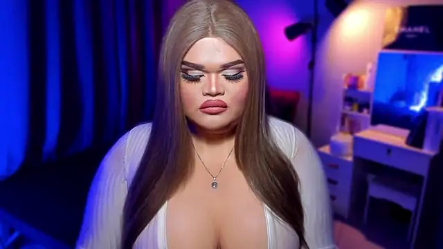 KarolinaThompson online show from December 8, 2024, 1:19 am