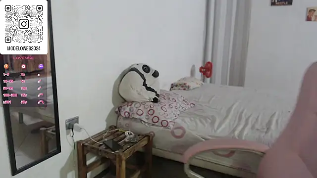 moon cat85 online show from March 21, 2025, 12:51 am