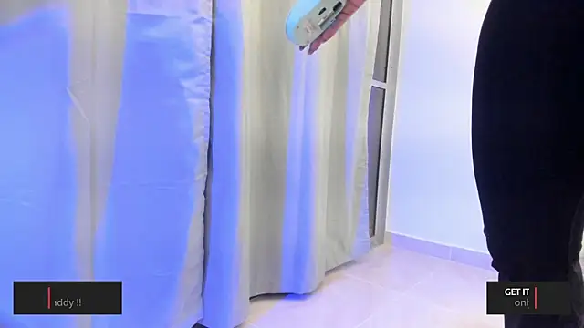 Ariana lopezz online show from October 1, 2025, 11:30 pm