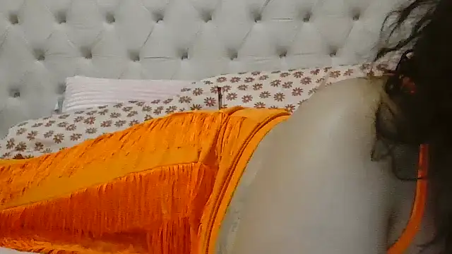 beautylovess online show from January 12, 2026, 11:09 pm