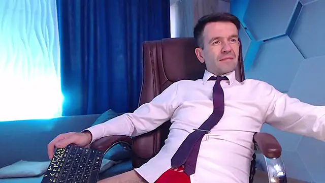 SteveTiger online show from October 8, 2025, 8:05 am